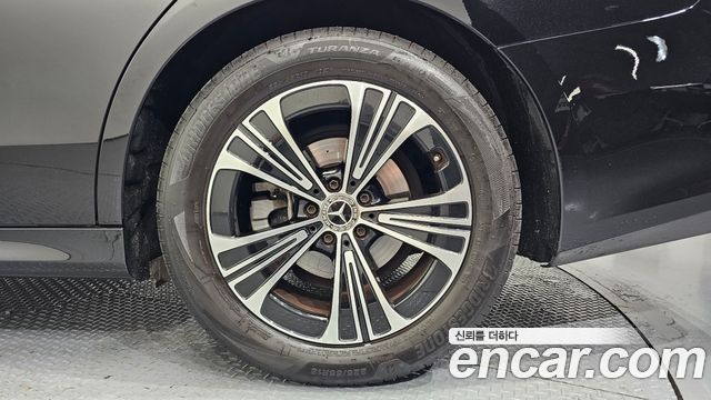 Mercedes-Benz E-Class (W214) E200 Avantgarde 2024 — фото 27
