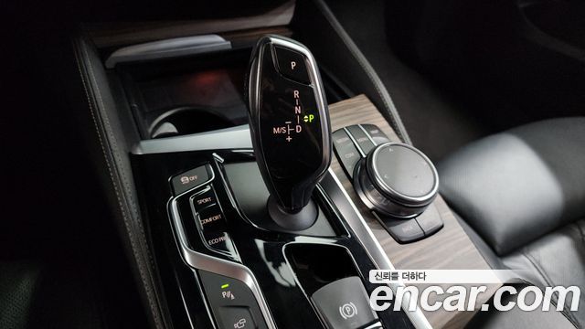 BMW 6 Series GT (G32) 640i xDrive Luxury 2018 — фото 9