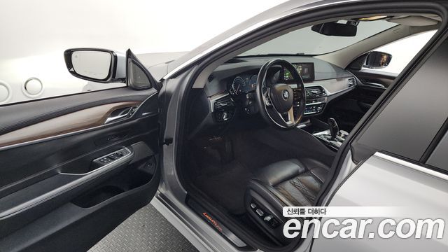 BMW 6 Series GT (G32) 640i xDrive Luxury 2018 — фото 10