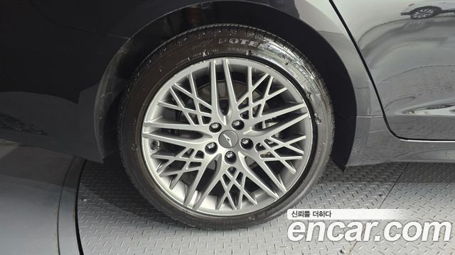 Genesis G70 Gasoline 2.0T 2WD 2022 — фото 5