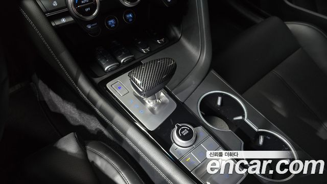 Genesis G70 Gasoline 2.0T 2WD 2022 — фото 9