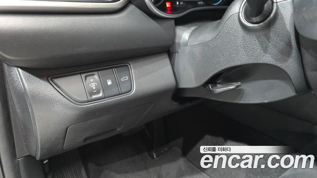Genesis G70 Gasoline 2.0T 2WD 2022 — фото 15