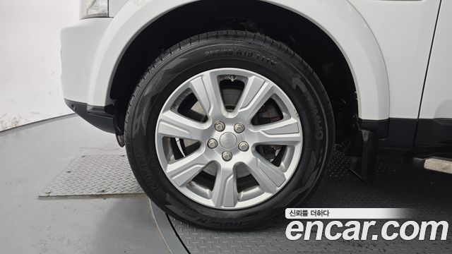 Land Rover Discovery 4 3.0 SDV6 SE 2015 — фото 5