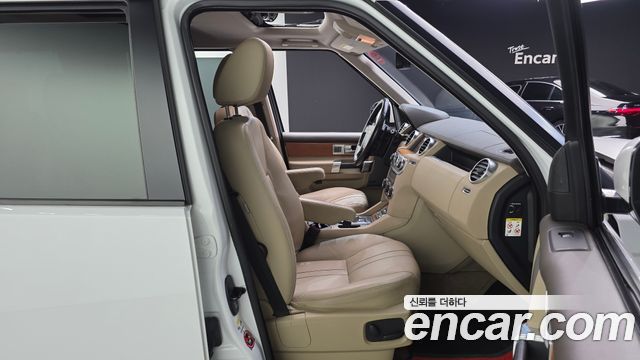 Land Rover Discovery 4 3.0 SDV6 SE 2015 — фото 12