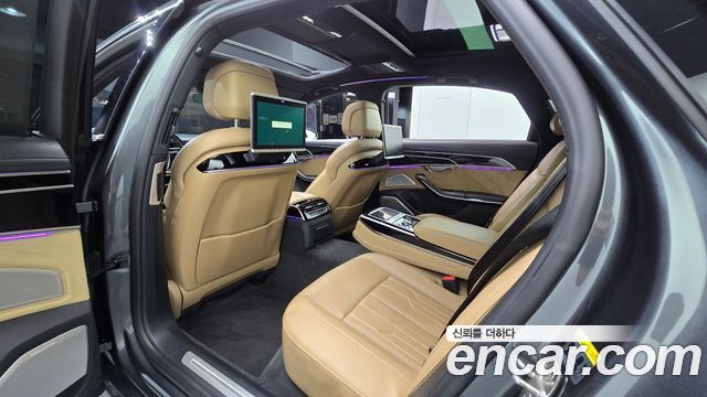 Audi A8 (D5) 55 TFSI Quattro LWB 2020 — фото 12
