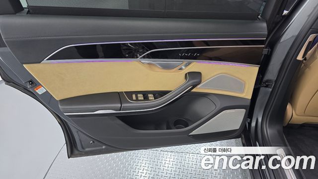 Audi A8 (D5) 55 TFSI Quattro LWB 2020 — фото 25