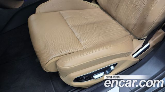 Audi A8 (D5) 55 TFSI Quattro LWB 2020 — фото 31