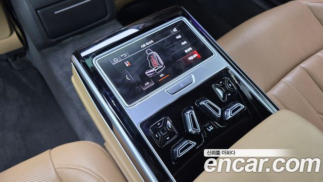 Audi A8 (D5) 55 TFSI Quattro LWB 2020 — фото 39