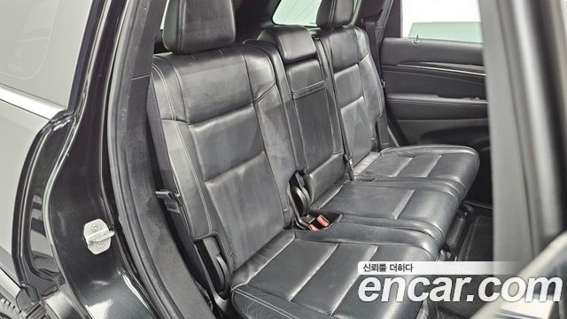 Jeep Grand Cherokee 3.0 Diesel Overland WK2 2015 — фото 12