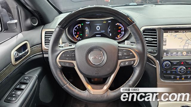 Jeep Grand Cherokee 3.0 Diesel Overland WK2 2015 — фото 13