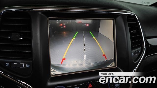 Jeep Grand Cherokee 3.0 Diesel Overland WK2 2015 — фото 15