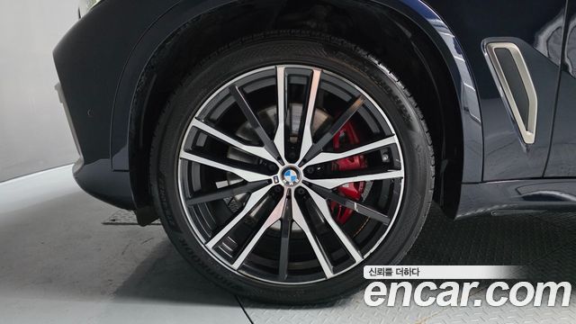 BMW X5 (G05) M50i 2022 — фото 5