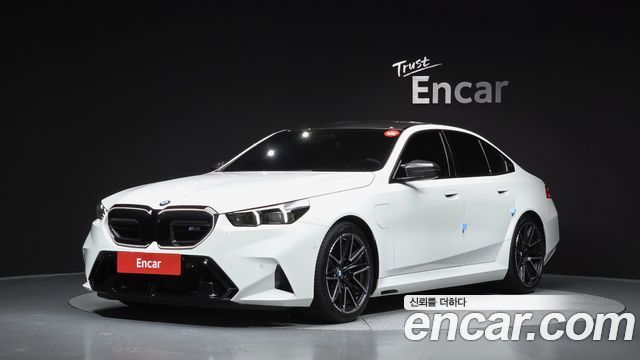 BMW M5 (G90) M5 Sedan