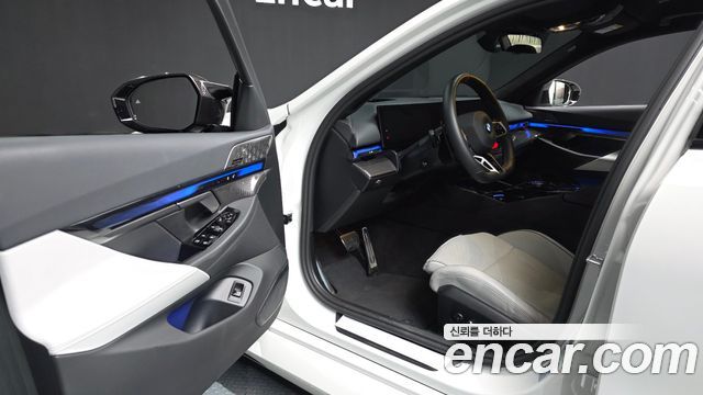 BMW M5 (G90) M5 Sedan 2025 — фото 10