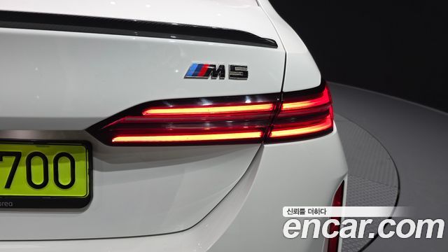 BMW M5 (G90) M5 Sedan 2025 — фото 23