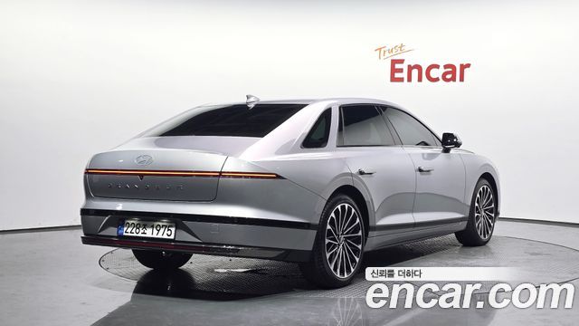 Hyundai Grandeur Hybrid (GN7) Calligraphy 2025 — фото 2
