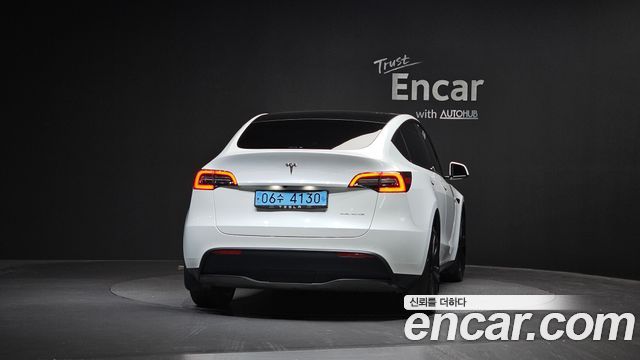 Tesla Model Y Long Range AWD 2021 — фото 4
