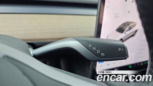Tesla Model Y Long Range AWD 2021 — фото 9