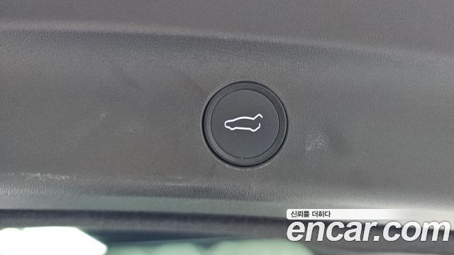 Tesla Model Y Long Range AWD 2021 — фото 18