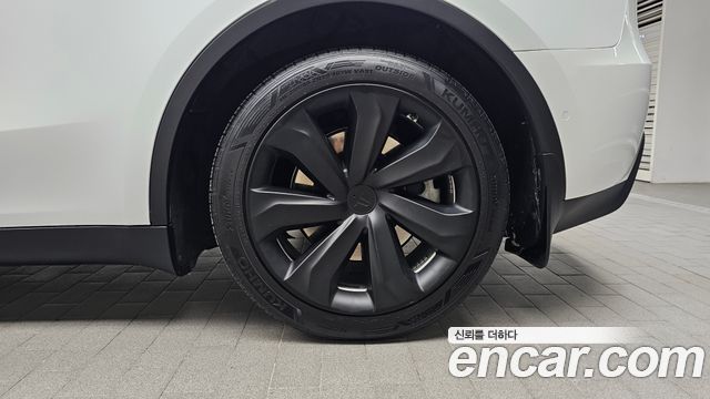 Tesla Model Y Long Range AWD 2021 — фото 21