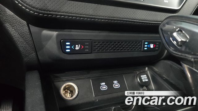 KG Mobility (SsangYong) Rexton Sports Khan Diesel 2.2 4WD Prestige 2024 — фото 17