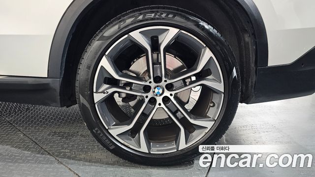 BMW X5 (G05) xDrive 40i xLine 2021 — фото 21