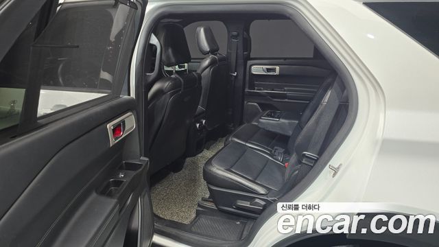 Ford Explorer (VI) 2.3 LimIted 4WD 2020 — фото 11