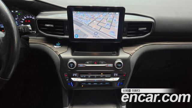 Ford Explorer (VI) 2.3 LimIted 4WD 2020 — фото 19