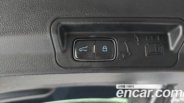 Ford Explorer (VI) 2.3 LimIted 4WD 2020 — фото 20