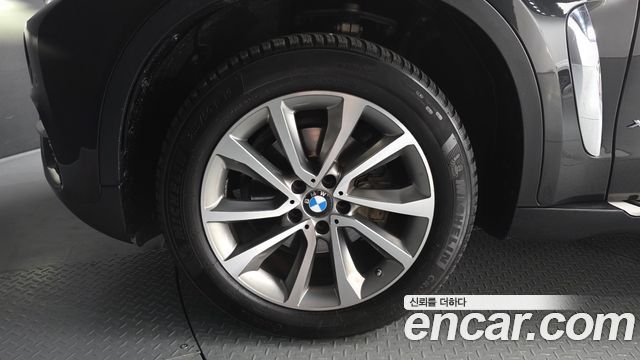 BMW X6 (F16) xDrive 30d 2017 — фото 5