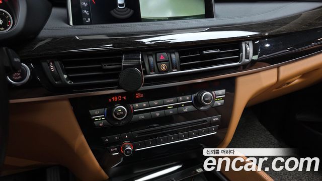 BMW X6 (F16) xDrive 30d 2017 — фото 18