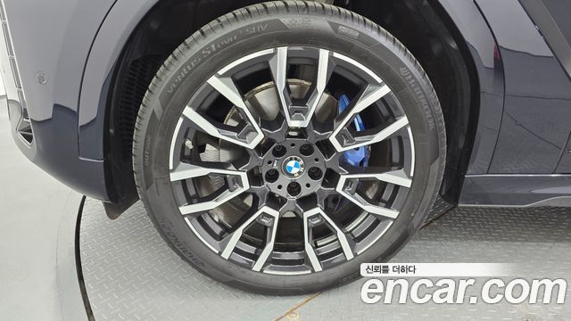 BMW X6 (G06) xDrive40i M Sport 2026 — фото 5