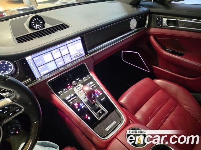 Porsche Panamera (971) 4.0 Turbo S E-Hybrid 2018 — фото 16
