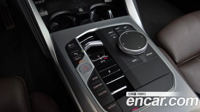 BMW 4 Series (G22) 420i M Sport Coupe 2024 — фото 9