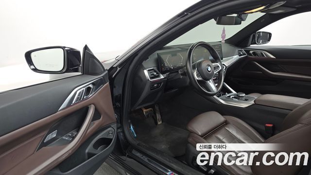 BMW 4 Series (G22) 420i M Sport Coupe 2024 — фото 10