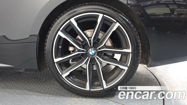 BMW 4 Series (G22) 420i M Sport Coupe 2024 — фото 21