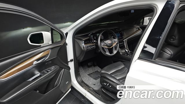 Cadillac XT5 3.6 Platinum 2018 — фото 10
