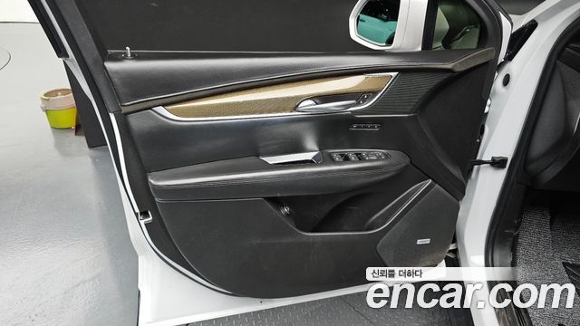 Cadillac XT5 3.6 Platinum 2018 — фото 24