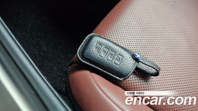 Lexus NX300h Executive 2015 — фото 14