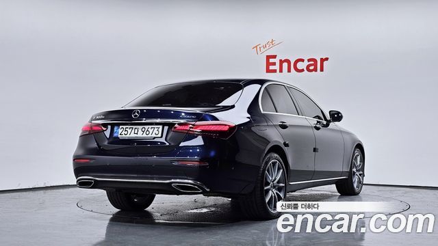 Mercedes-Benz E-Class (W213) E300e 4MATIC Exclusive 2022 — фото 2