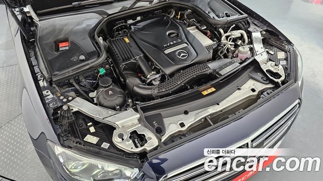 Mercedes-Benz E-Class (W213) E300e 4MATIC Exclusive 2022 — фото 6
