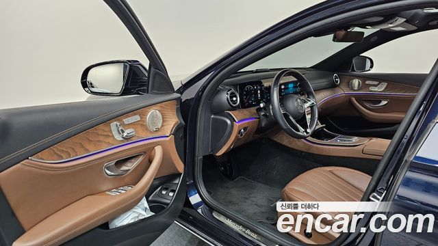 Mercedes-Benz E-Class (W213) E300e 4MATIC Exclusive 2022 — фото 10