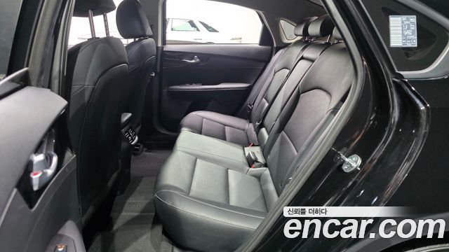 Kia K3 (II) 1.6 Prestige 2023 — фото 15