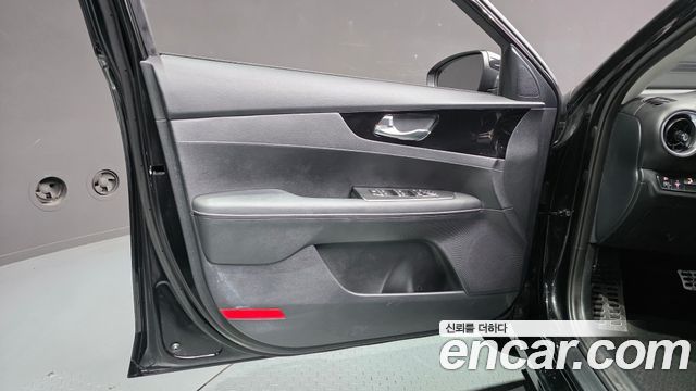 Kia K3 (II) 1.6 Prestige 2023 — фото 30