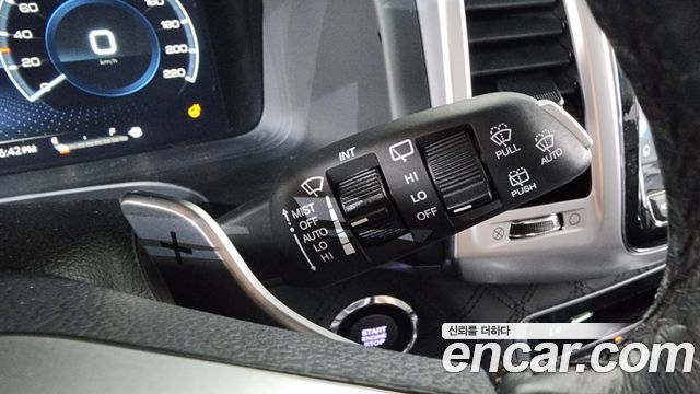 KG Mobility (SsangYong) Rexton Diesel 2.2 2WD Prestige 2021 — фото 35