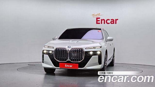 BMW i7 (G70) eDrive 50 M Sport 2024 — фото 3