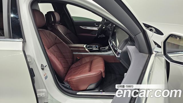 BMW i7 (G70) eDrive 50 M Sport 2024 — фото 10