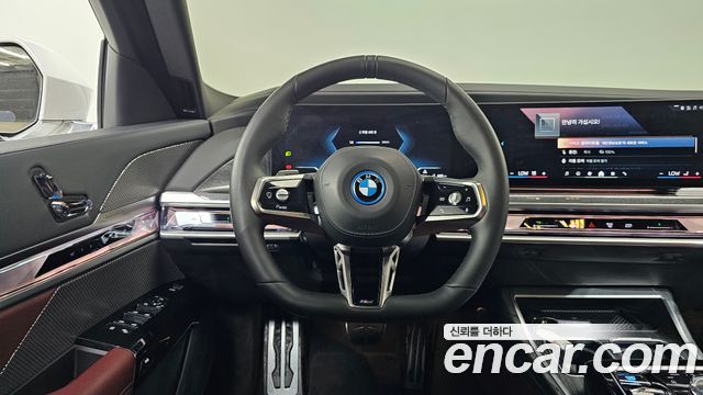 BMW i7 (G70) eDrive 50 M Sport 2024 — фото 16