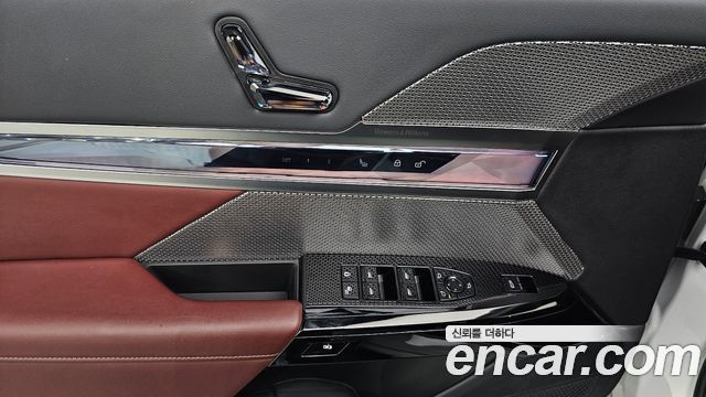 BMW i7 (G70) eDrive 50 M Sport 2024 — фото 22