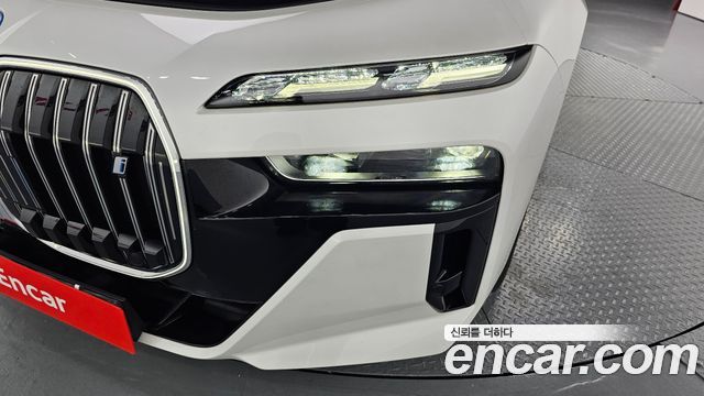 BMW i7 (G70) eDrive 50 M Sport 2024 — фото 28